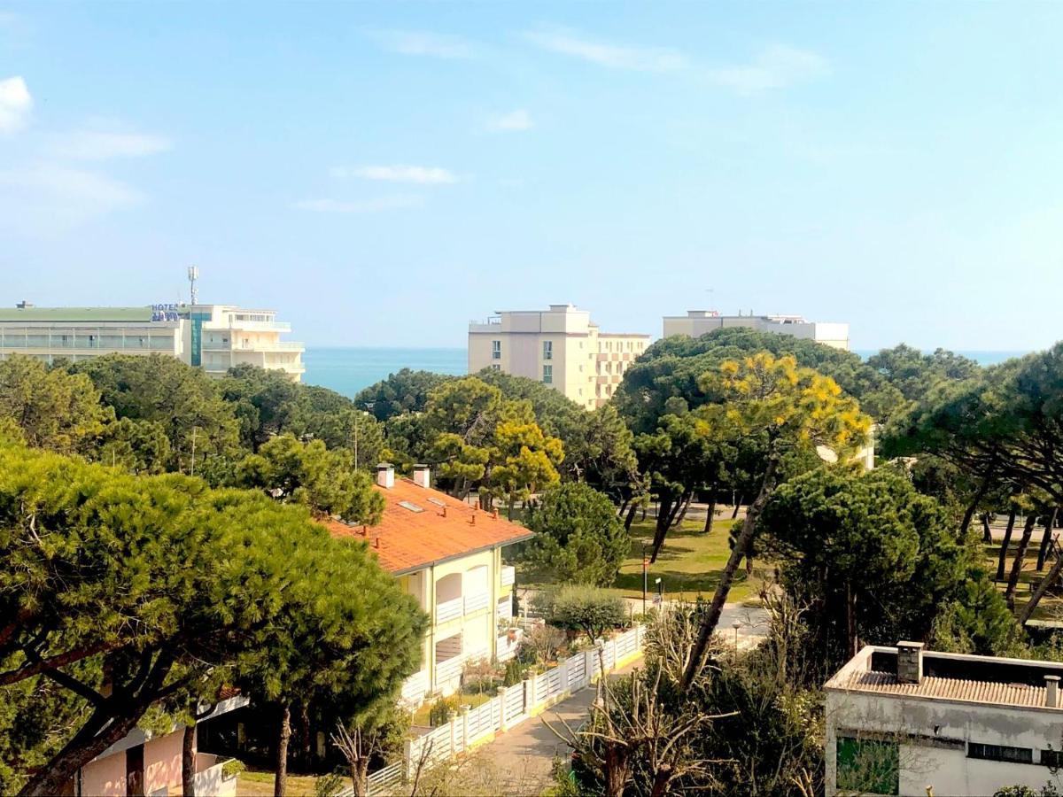 Hotel B&B Des Bains Milano Marittima Bagian luar foto